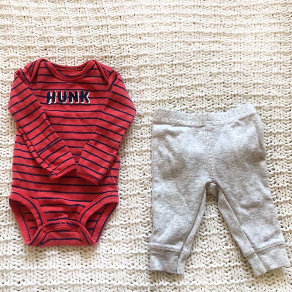 2 piece Carters newborn outfit